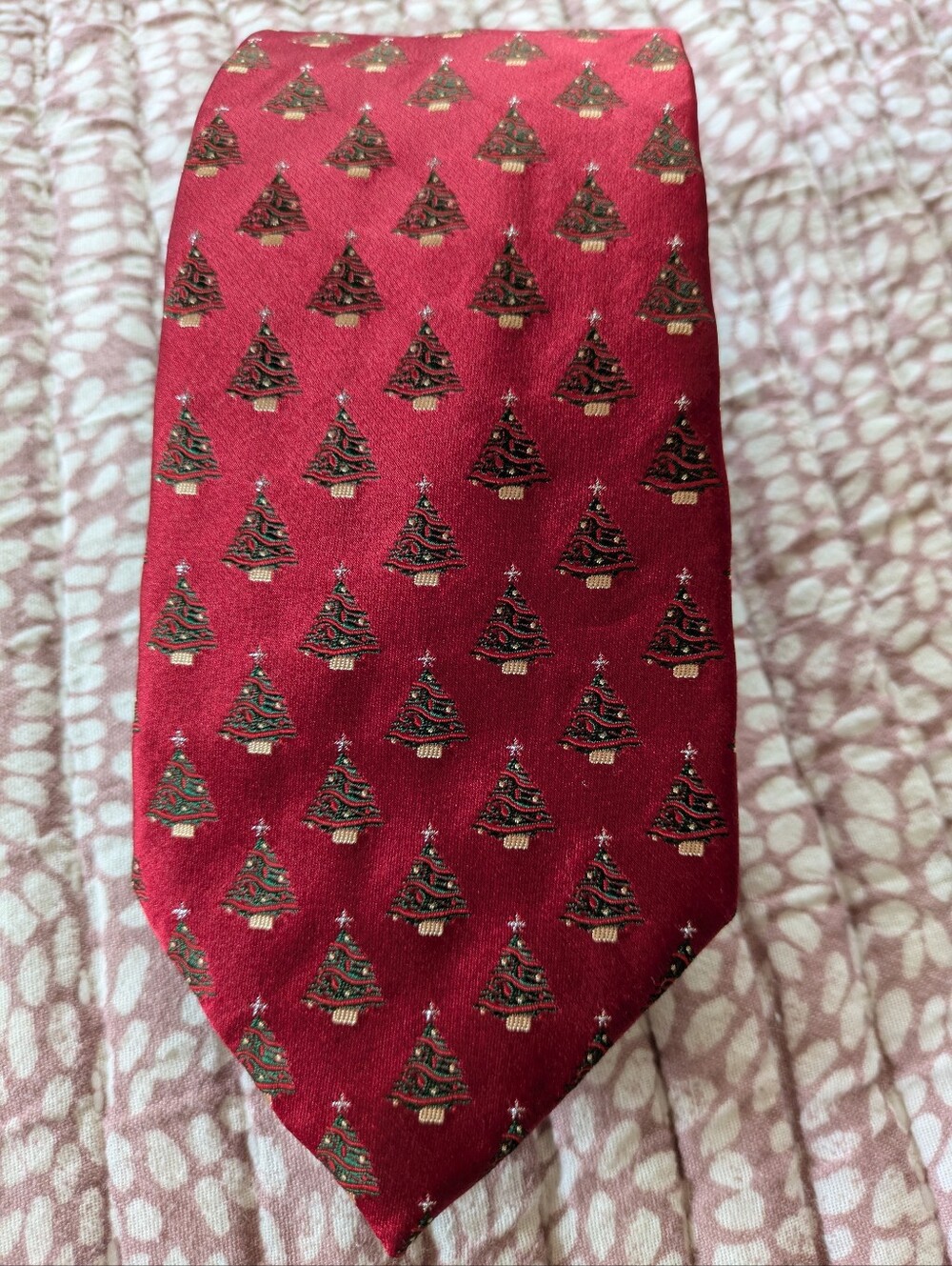 Roundtree & Yorke Christmas Tree Silk Tie